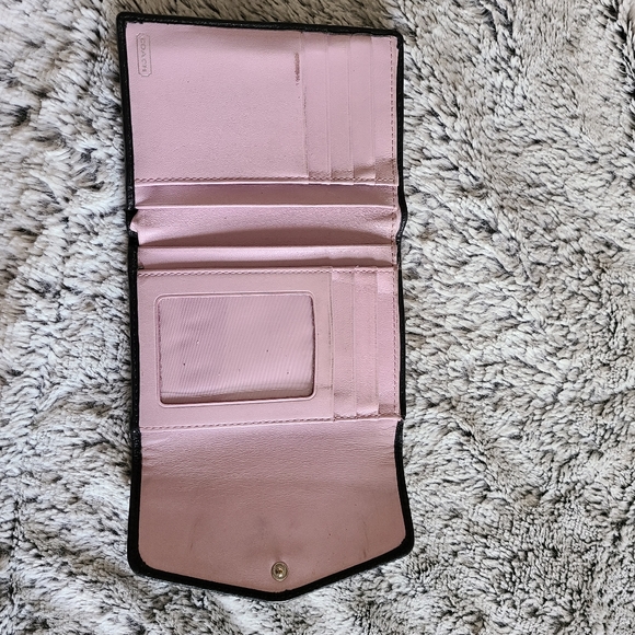 Authentic Coach signature  wallet - Picture 3 of 9